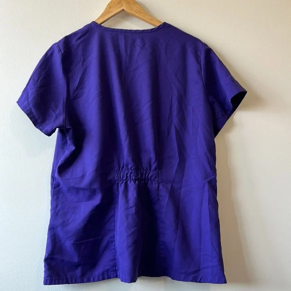 Scrub top - Picture 2 of 4